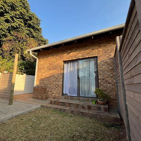 Douwe Cottages Pretoria-Noord Buitenkant foto