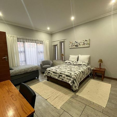 Douwe Cottages Pretoria-Noord Buitenkant foto
